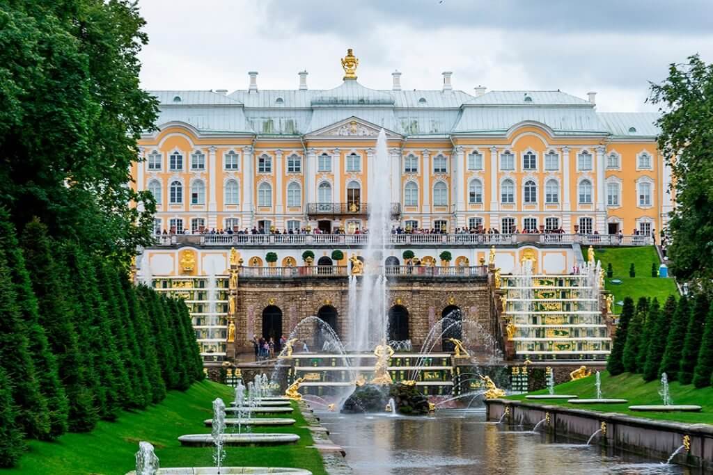 7 palacios reales más bellos del mundo | Bayas cerebrales